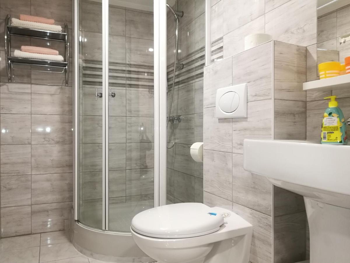 White Rose Apartment Budapest Bagian luar foto
