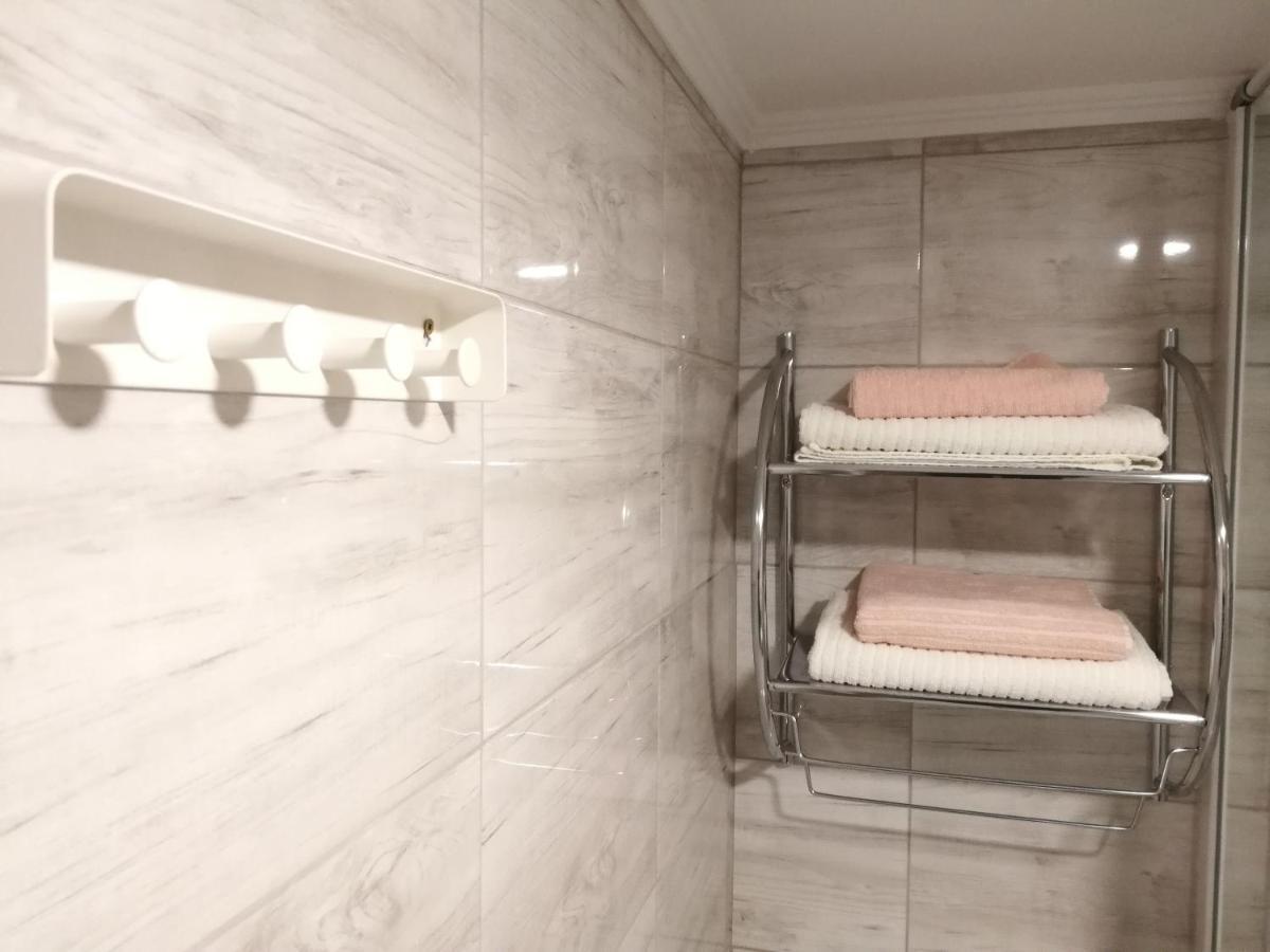 White Rose Apartment Budapest Bagian luar foto