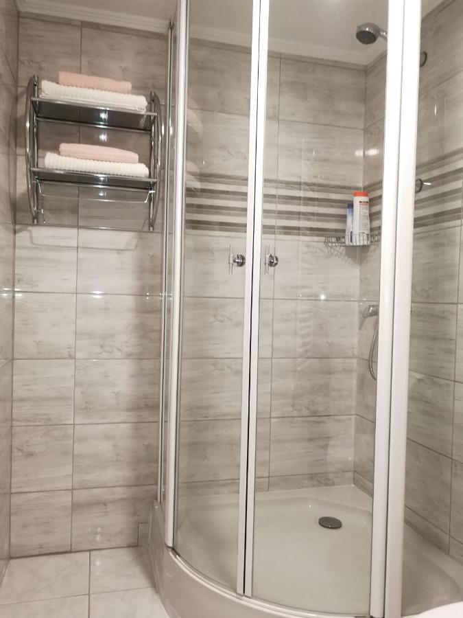 White Rose Apartment Budapest Bagian luar foto
